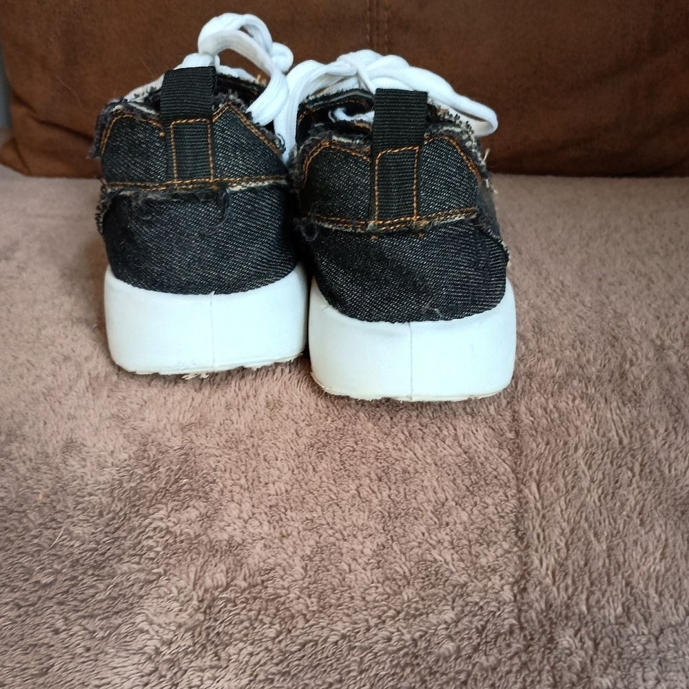 Take A Walk Denim Lace Up Sneakers Women’s Size 6 Casual Distressed Look White S - Picture 8 of 12